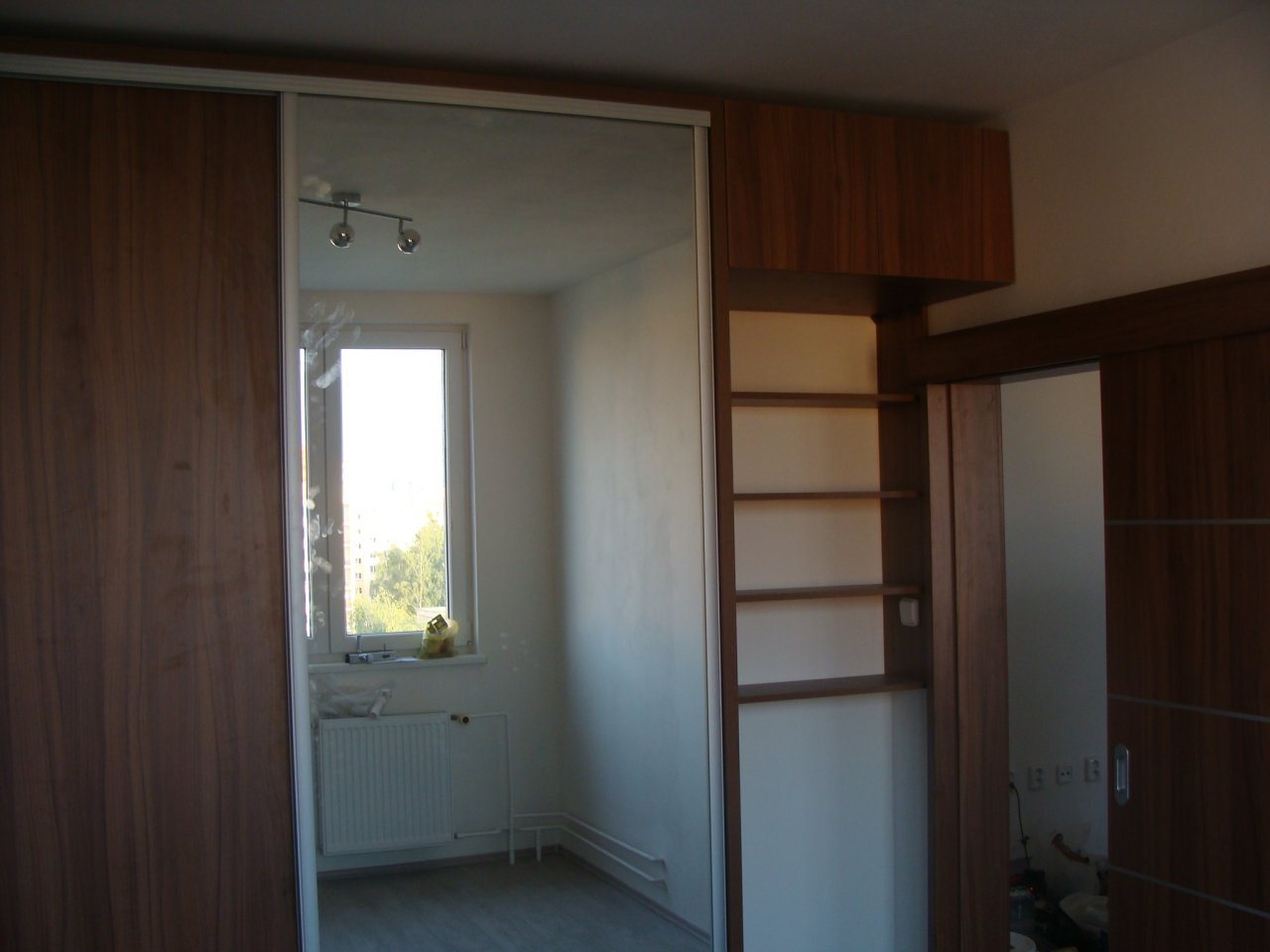 skříně 1